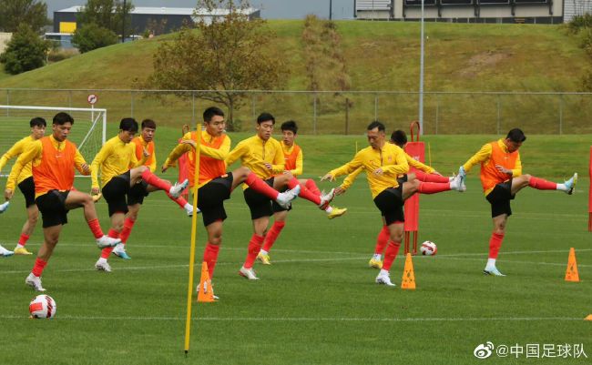 上轮英联杯，切尔西在主场2-0轻取布莱克本，球队顺利晋级本轮。